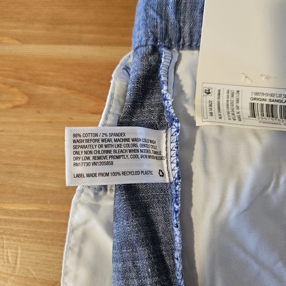 Cat & Jack - Boys' Flat Front 'Above The Knee' Chambray Shorts Size 7 - Picture 6 of 14